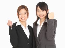 アパレル